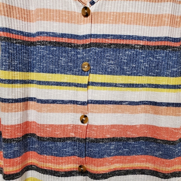 3/$15 Almost Famous Multi Color Striped Short Sleeve Button Up Blouse Size Large - Picture 3 of 6